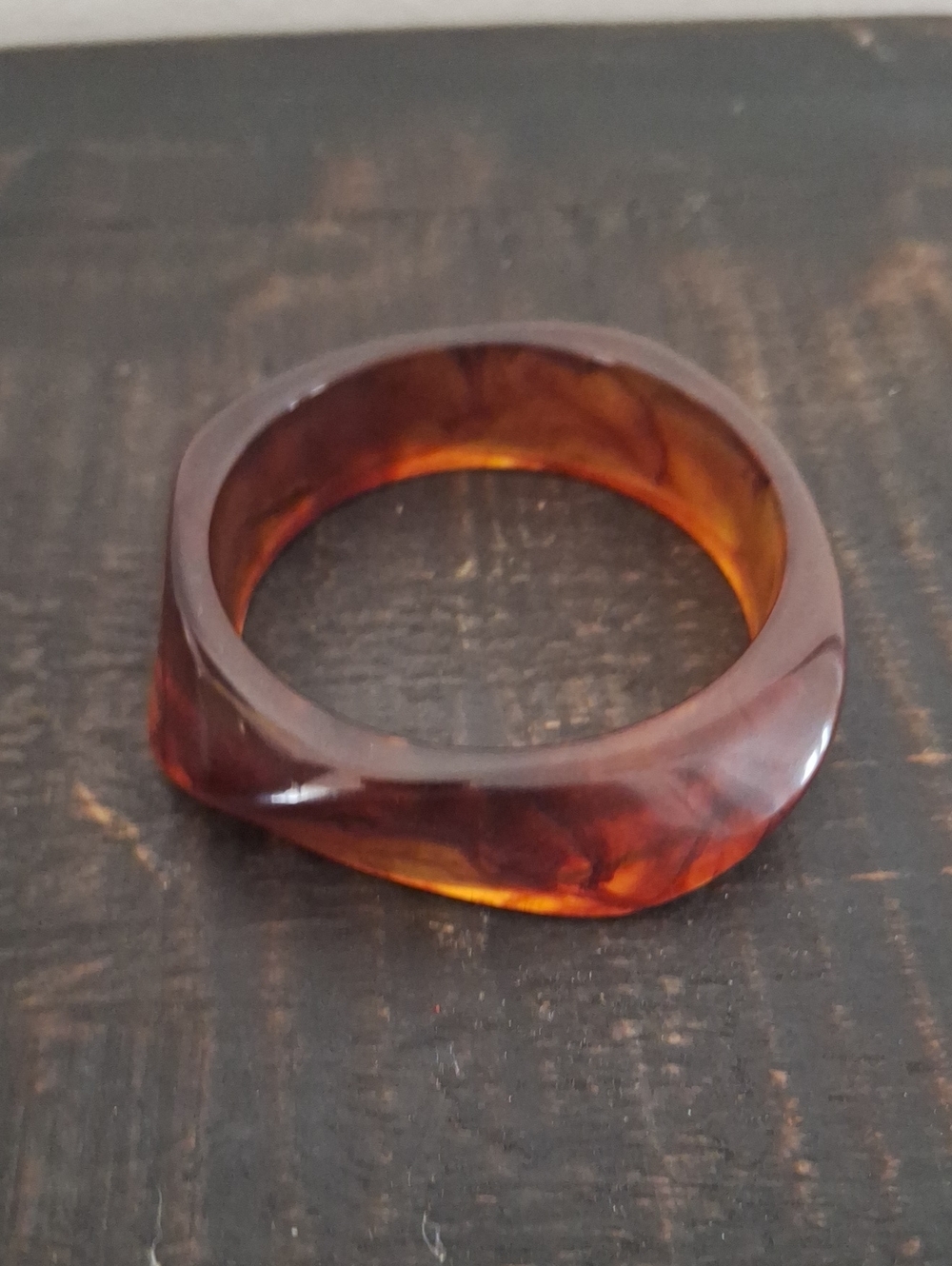 Gorgeous Lucite 70&80 Amber Tortoiseshell Resin Square-Edge Bangle Bracelet